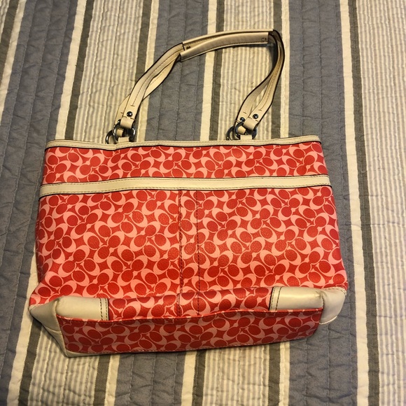 Leather coach shoulder bag - Picture 2 of 2